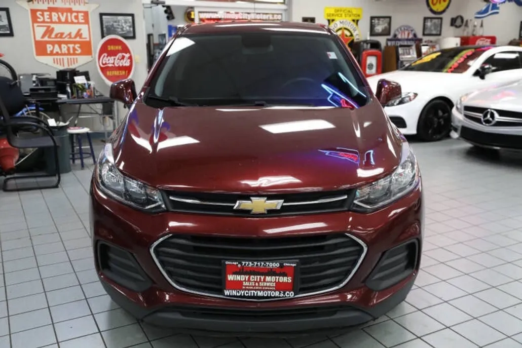 2017 Chevrolet Trax LS photo 1