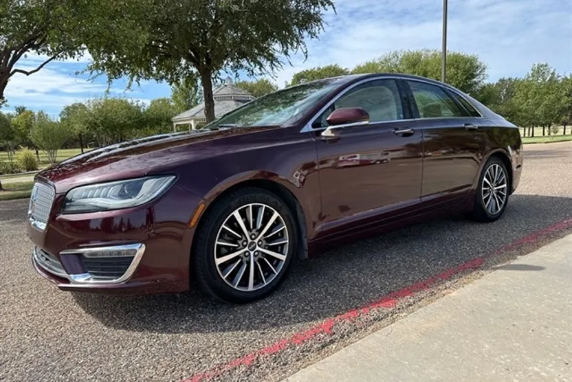 2017 Lincoln MKZ Premiere photo 1