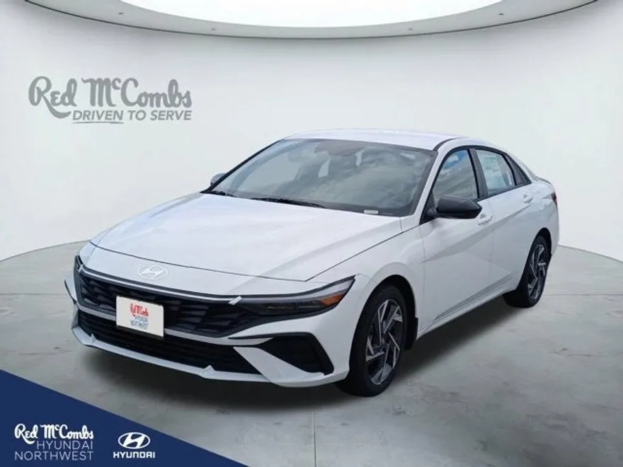 2025 Hyundai Elantra SEL Sport photo 1