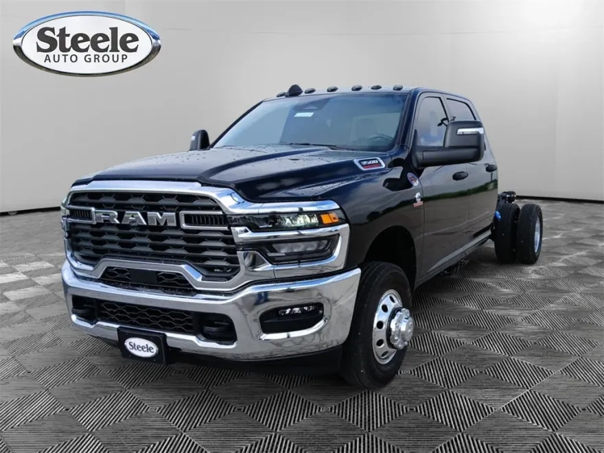 2025 Ram 3500 Tradesman photo 1