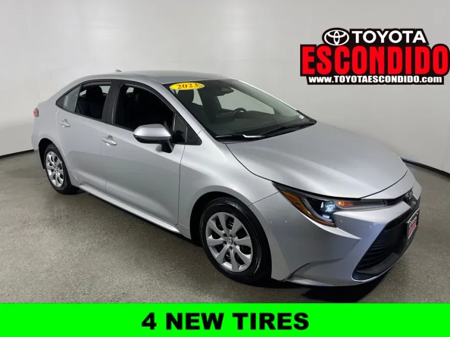 2023 Toyota Corolla LE photo 1