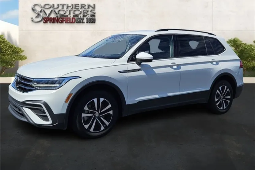 2024 Volkswagen Tiguan S photo 1