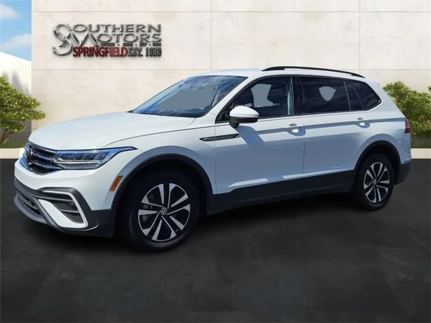 2024 Volkswagen Tiguan S photo 1
