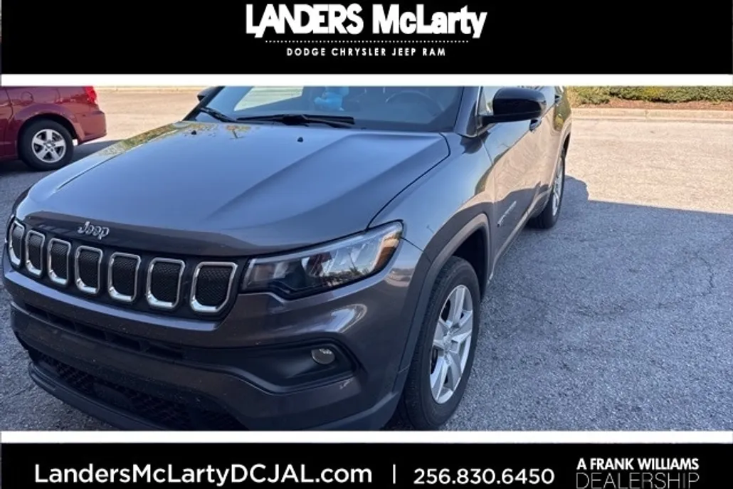2022 Jeep Compass Latitude photo 1
