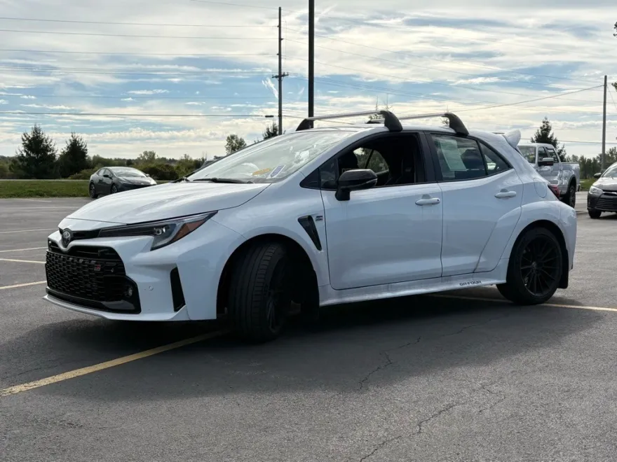 2024 Toyota Corolla GR Premium photo 1