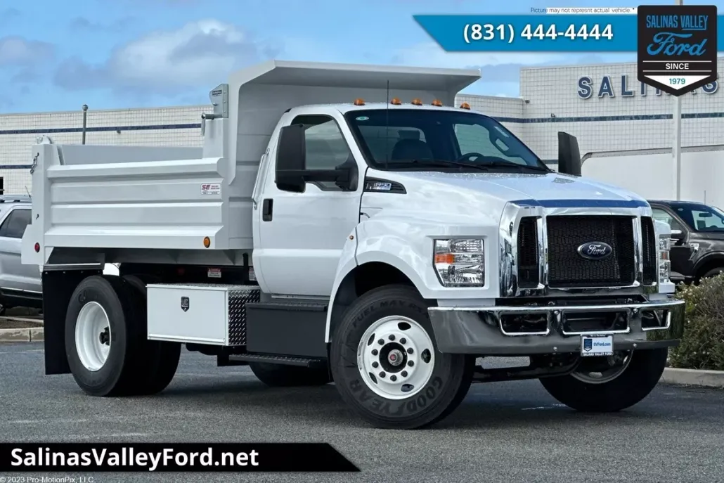 2025 Ford F-650 SuperCab photo 1