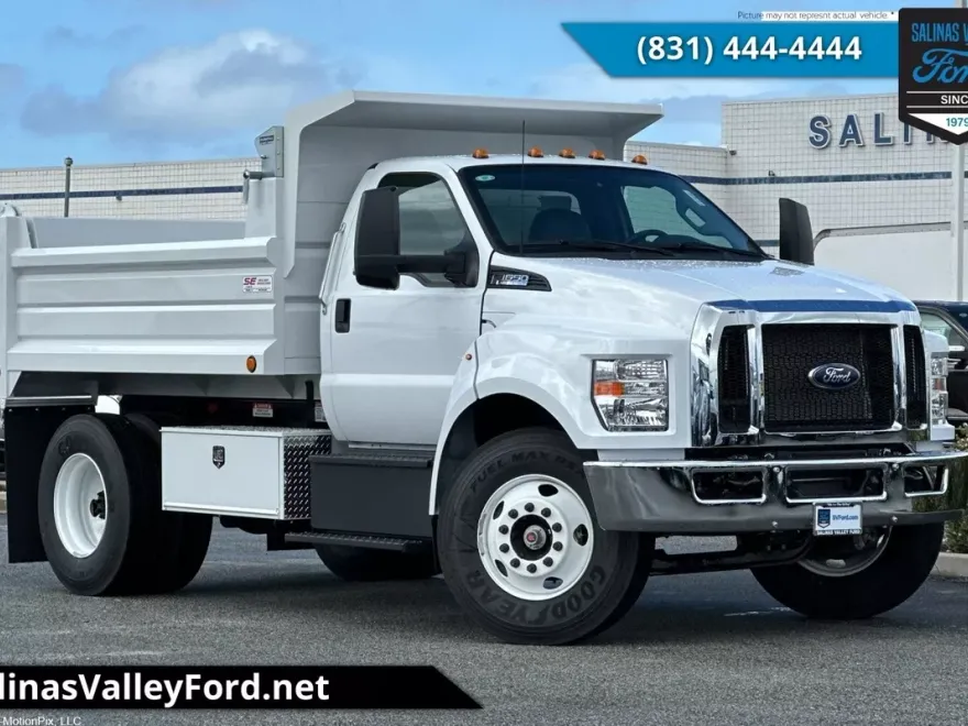 2025 Ford F-650 SuperCab photo 1