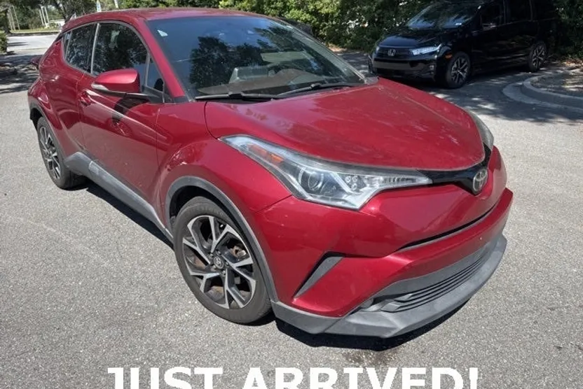 2019 Toyota C-HR Limited photo 1