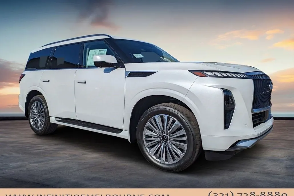 2025 Infiniti QX80 Luxe photo 1