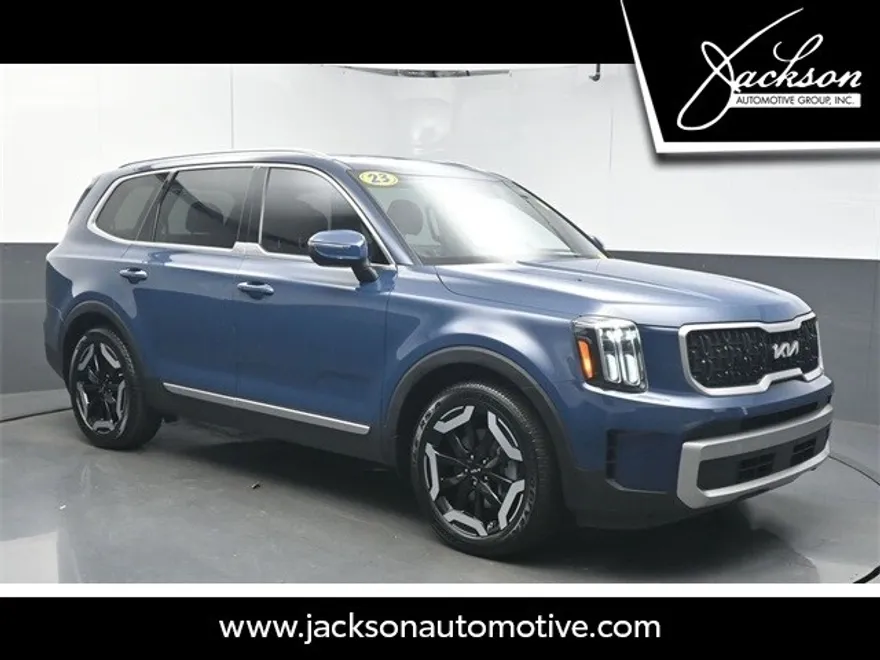 2023 Kia Telluride EX photo 1