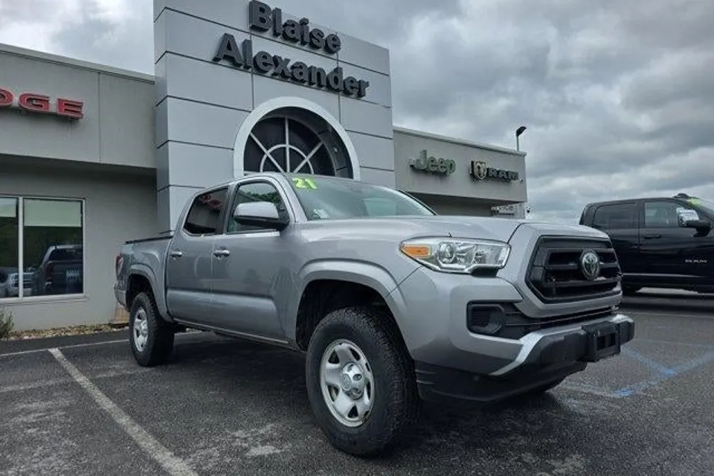 2021 Toyota Tacoma 4x4 SR Double Cab V6 photo 1