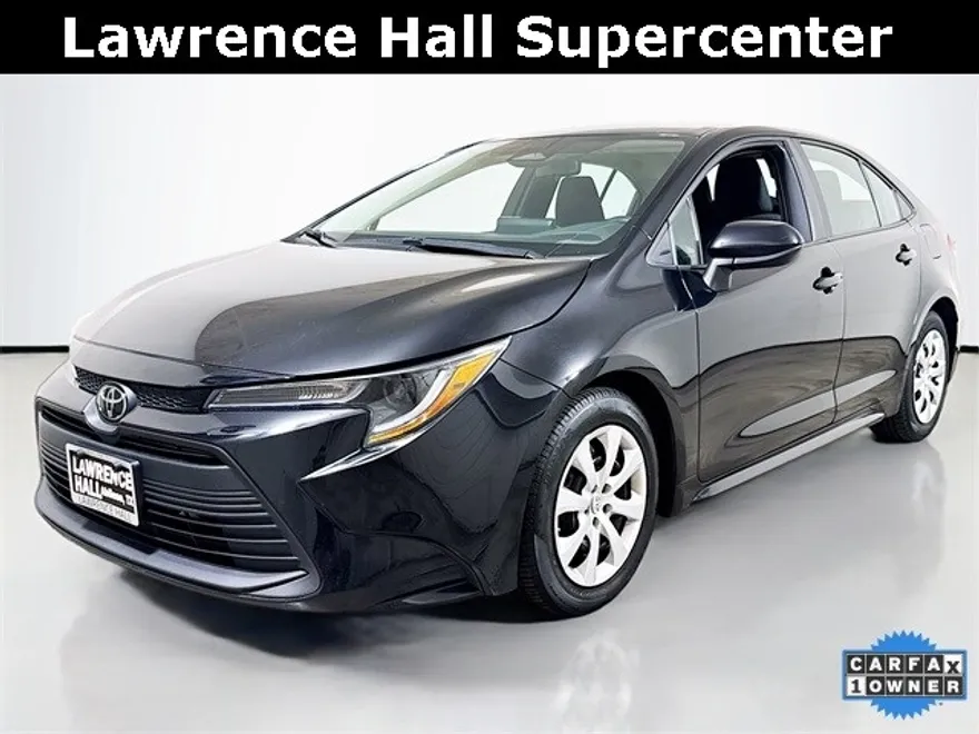 2023 Toyota Corolla LE photo 1