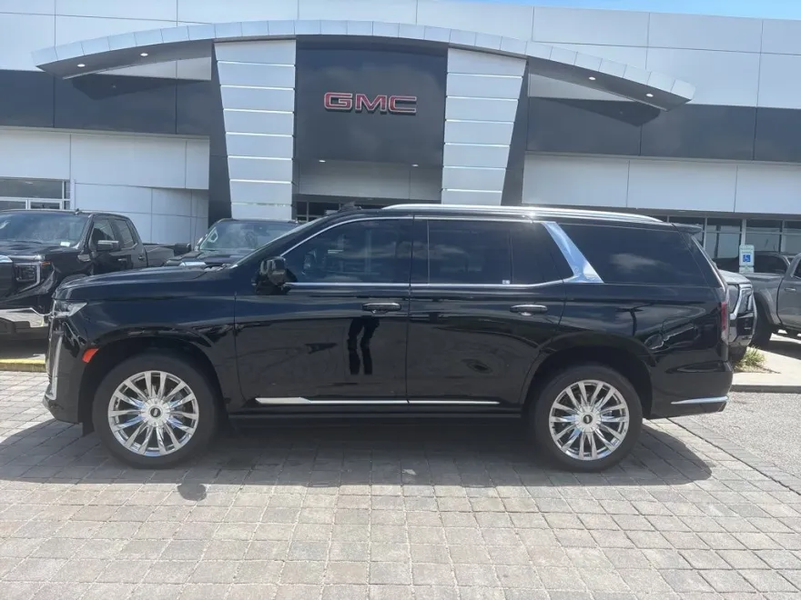 2023 Cadillac Escalade Premium Luxury photo 1