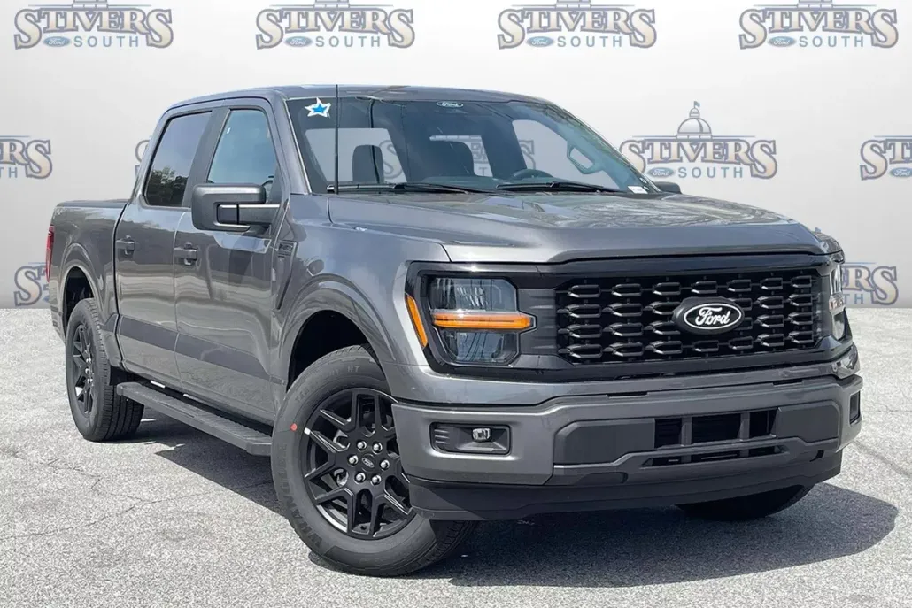 2025 Ford F-150 STX photo 1