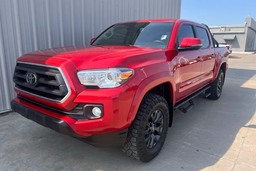 2023 Toyota Tacoma SR5 photo 1