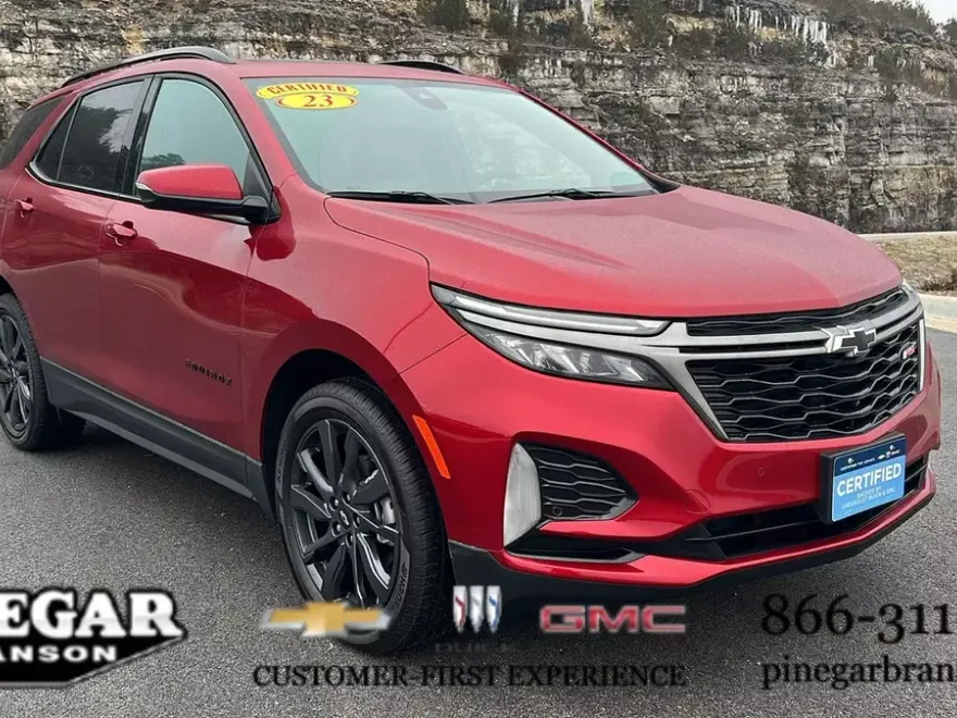 2023 Chevrolet Equinox RS photo 1