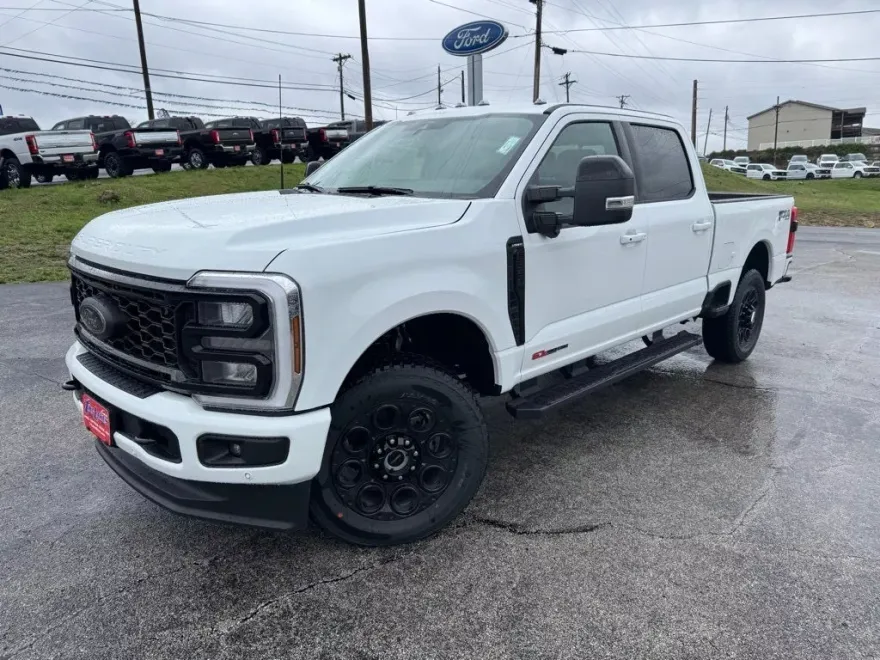 2025 Ford F-350 photo 1