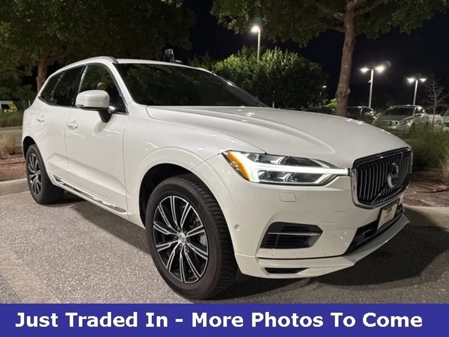 2020 Volvo XC60 Hybrid T8 Inscription photo 1