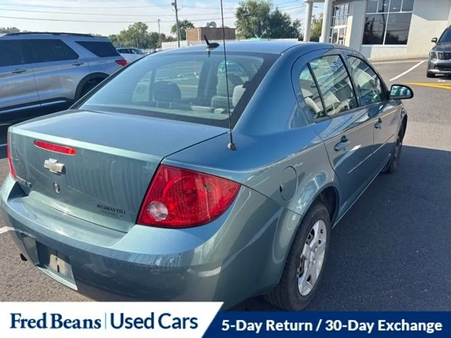 2010 Chevrolet Cobalt LT photo 4