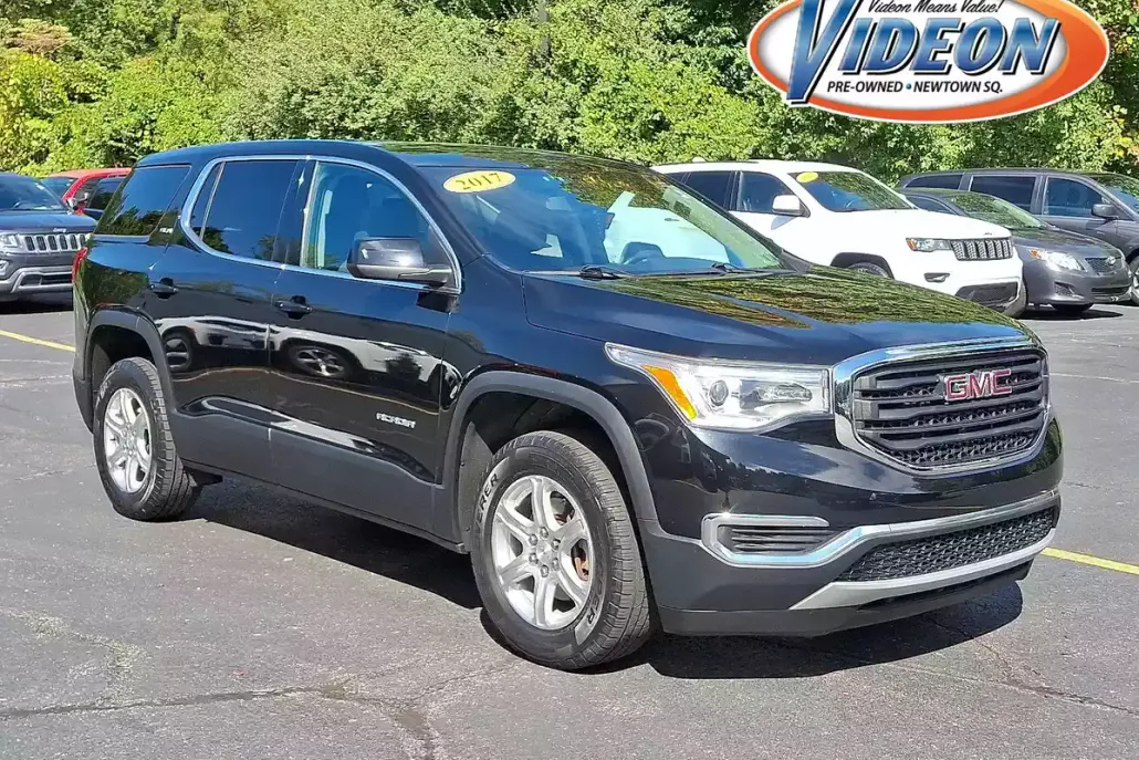 2017 Gmc Acadia SLE photo 1