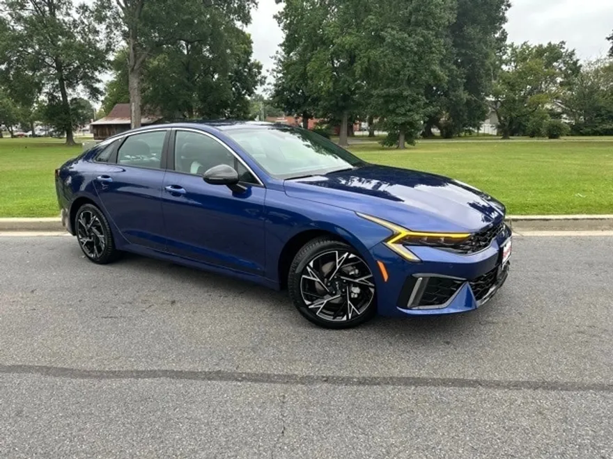 2026 Kia K5 GT-Line photo 1