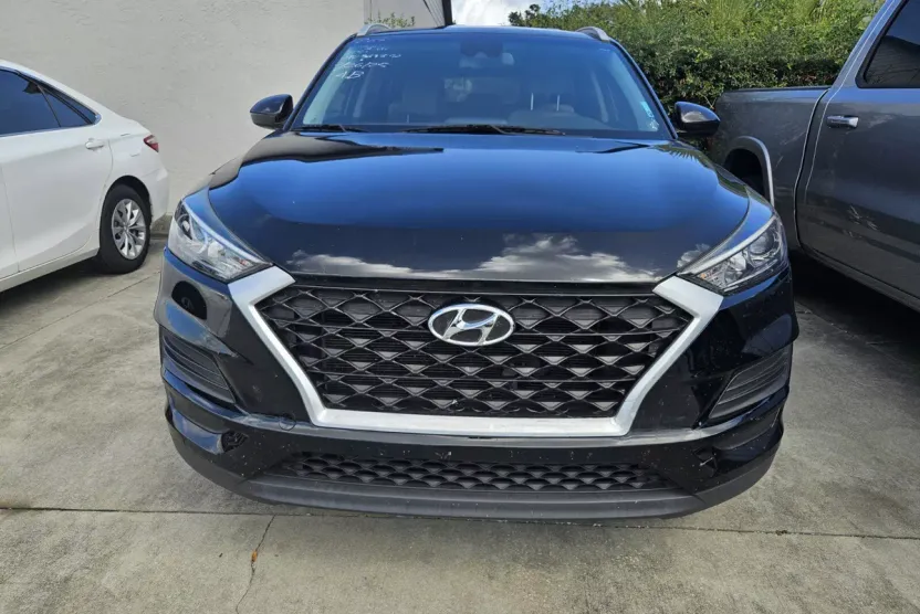 2021 Hyundai Tucson Value photo 1
