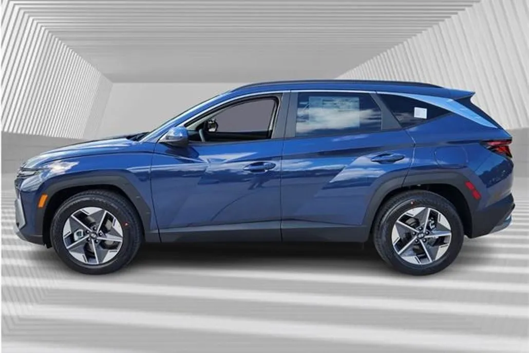 2026 Hyundai Tucson SEL photo 1