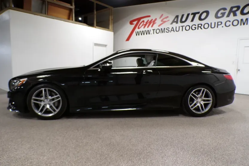 2015 Mercedes Benz S 550 photo 1