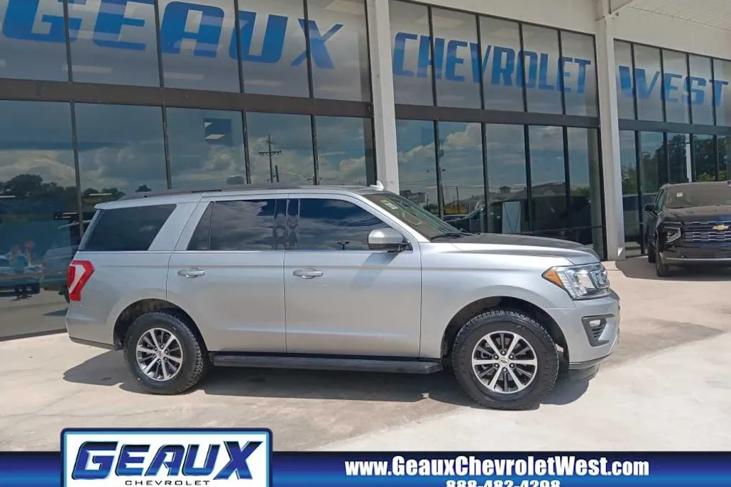 2021 Ford Expedition XLT photo 1