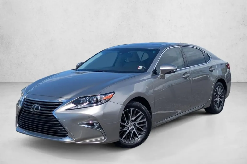 2016 Lexus ES 350 photo 1