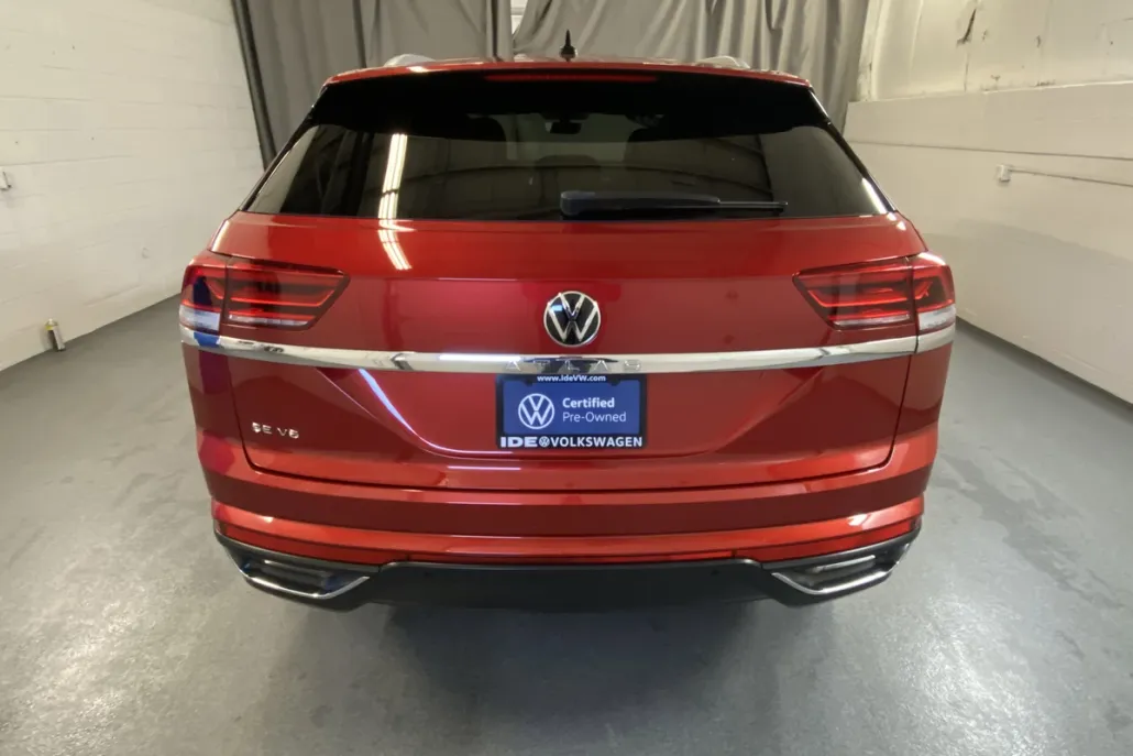 2021 Volkswagen Atlas Cross Sport V6 SE Technology photo 1