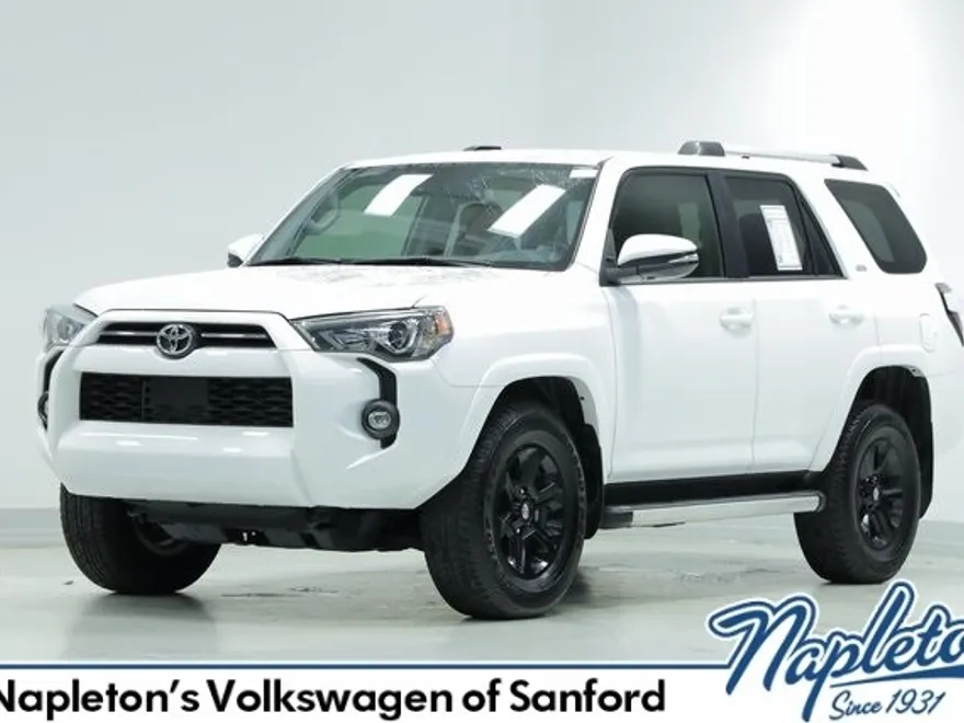 2024 Toyota 4Runner SR5 Premium photo 1