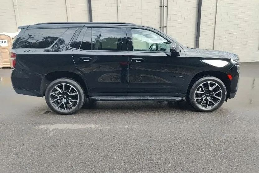 2022 Chevrolet Tahoe RST photo 1