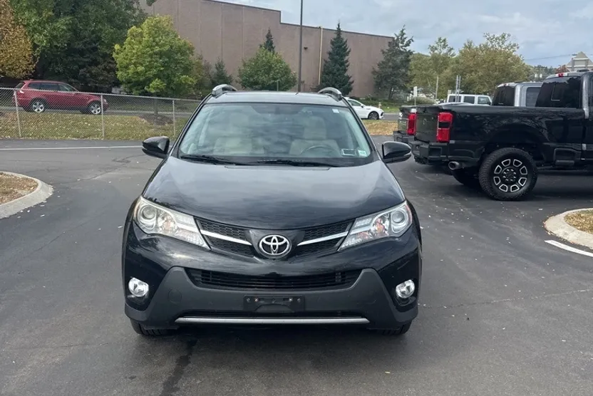 2013 Toyota RAV4 Limited photo 1