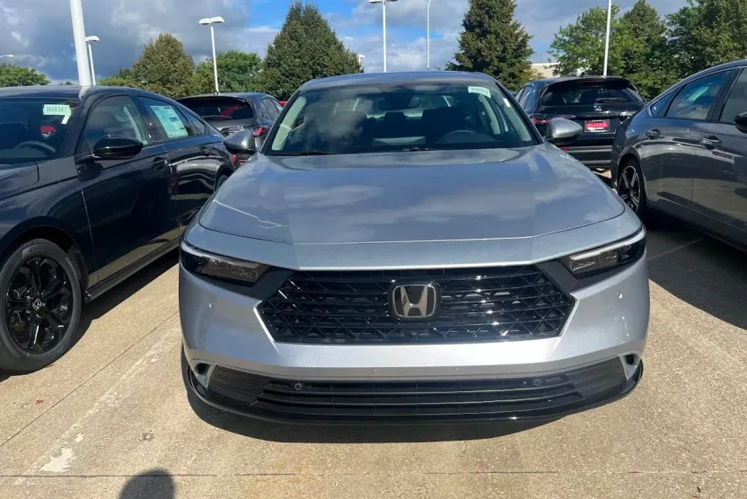 2025 Honda Accord Hybrid EX-L photo 1