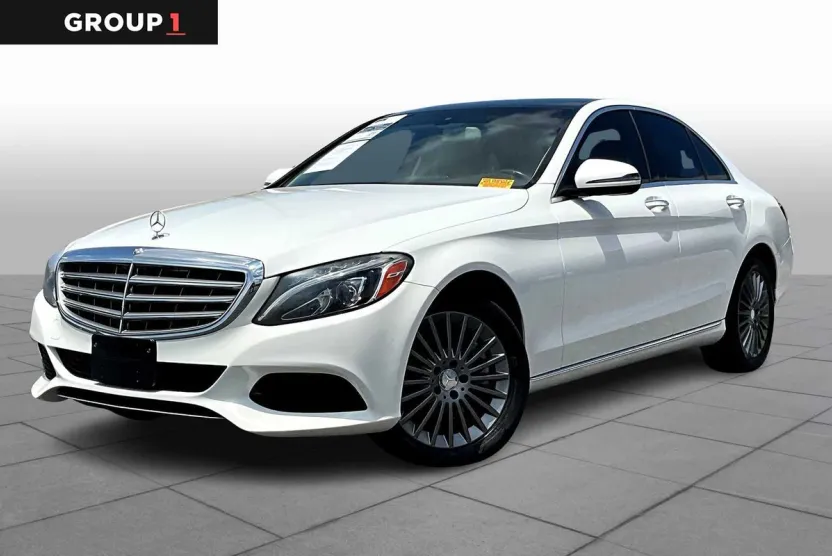2016 Mercedes Benz C 300 Sport photo 1