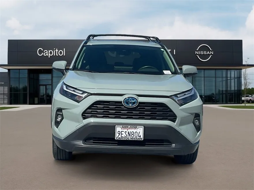 2023 Toyota RAV4 Hybrid XLE Premium photo 1