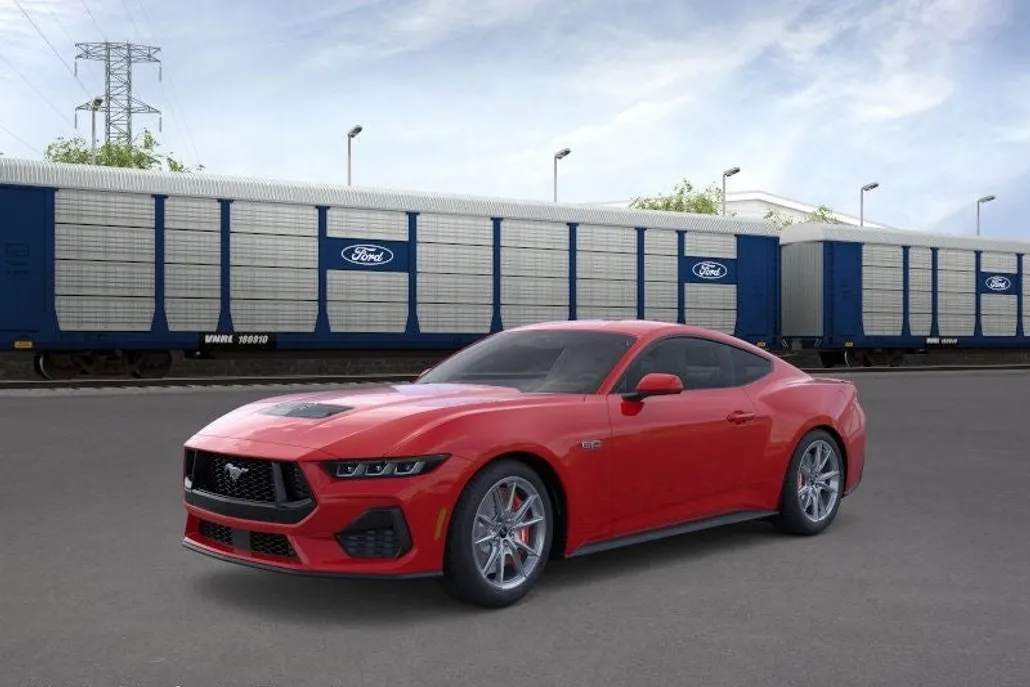 2025 Ford Mustang GT photo 1