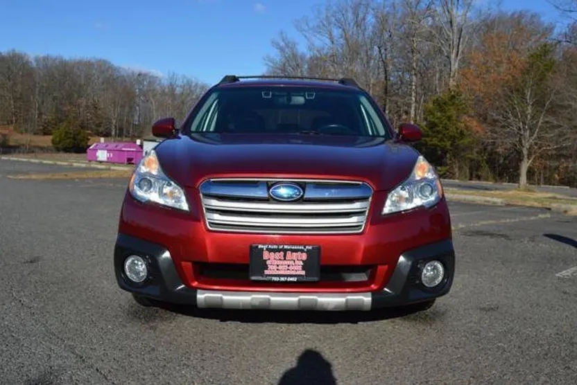 2013 Subaru Outback 2.5i Limited photo 1