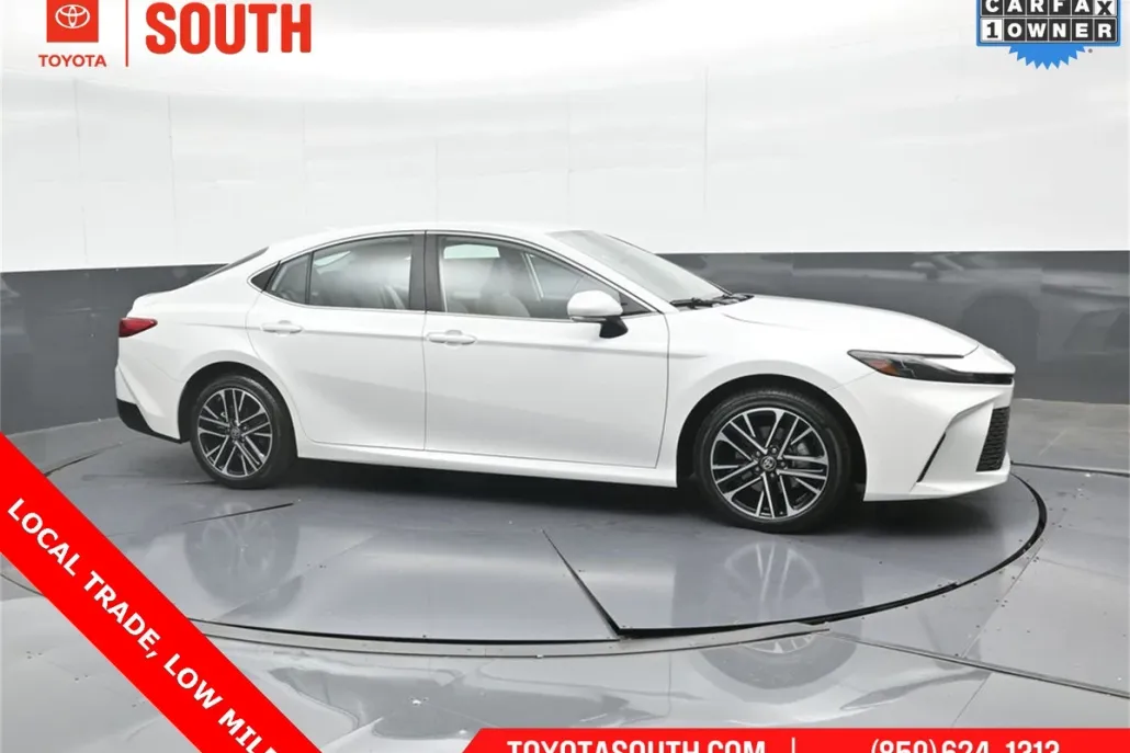 2025 Toyota Camry XLE photo 1