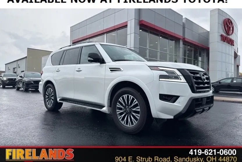 2024 Nissan Armada SL photo 1