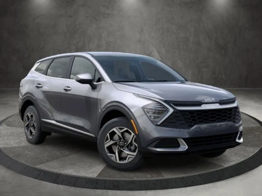 2024 Kia Sportage LX photo 1