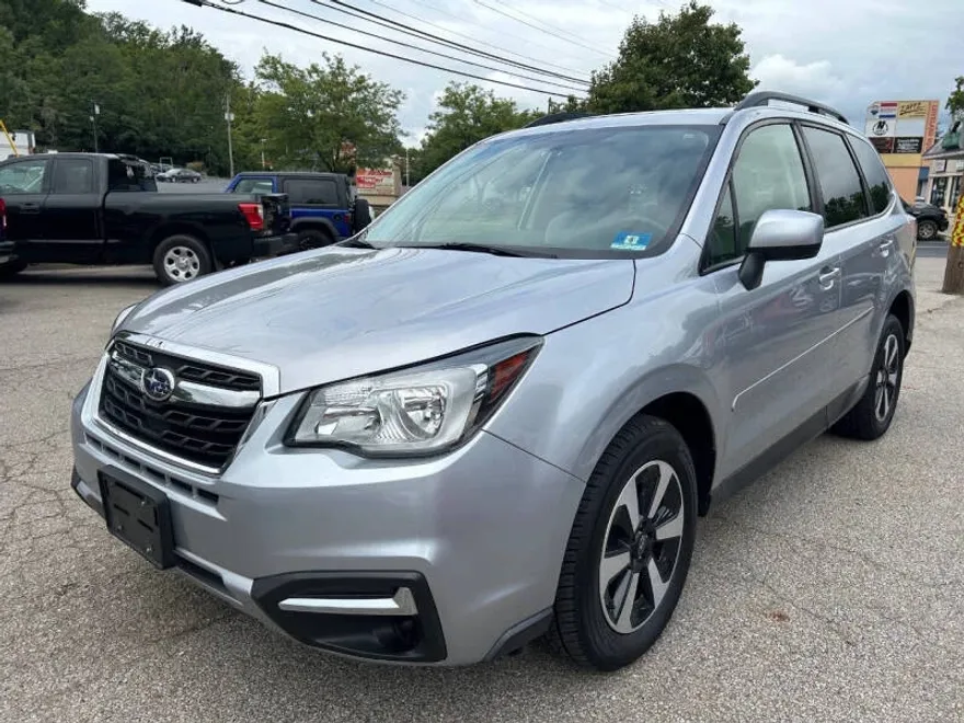 2018 Subaru Forester 2.5i Premium photo 1