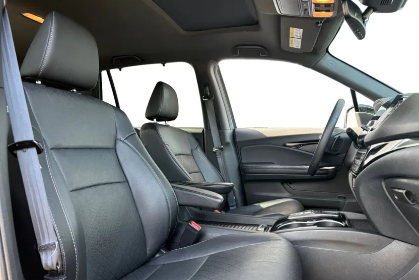 2022 Honda Passport Elite photo 1