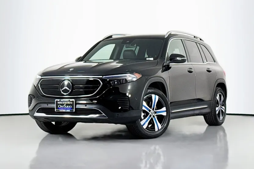 2023 Mercedes Benz EQB 300 4MATIC photo 1