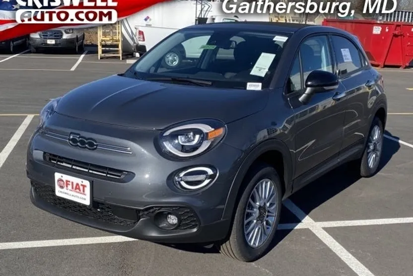 2023 Fiat 500X Pop photo 1