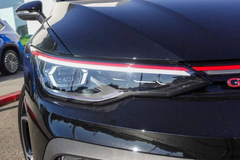 2025 Volkswagen Golf GTI Autobahn photo 1