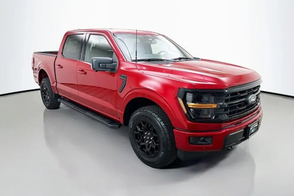 2025 Ford F-150 XLT photo 1