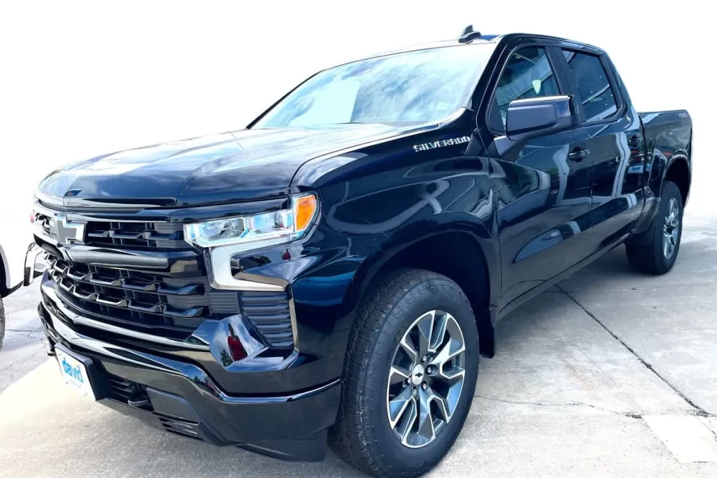 2026 Chevrolet Silverado 1500 RST photo 1