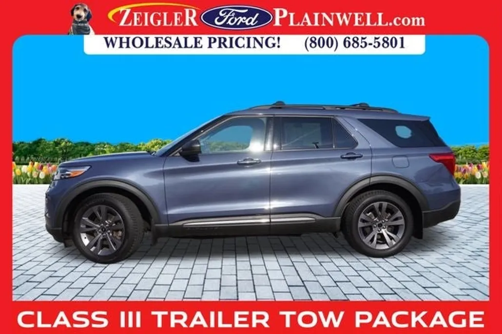 2021 Ford Explorer XLT Sport photo 1